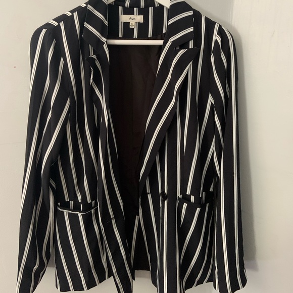 Princess Polly oversized striped blazer - Picture 2 of 2